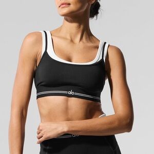 EUC alo yoga better together bra in black/white size S